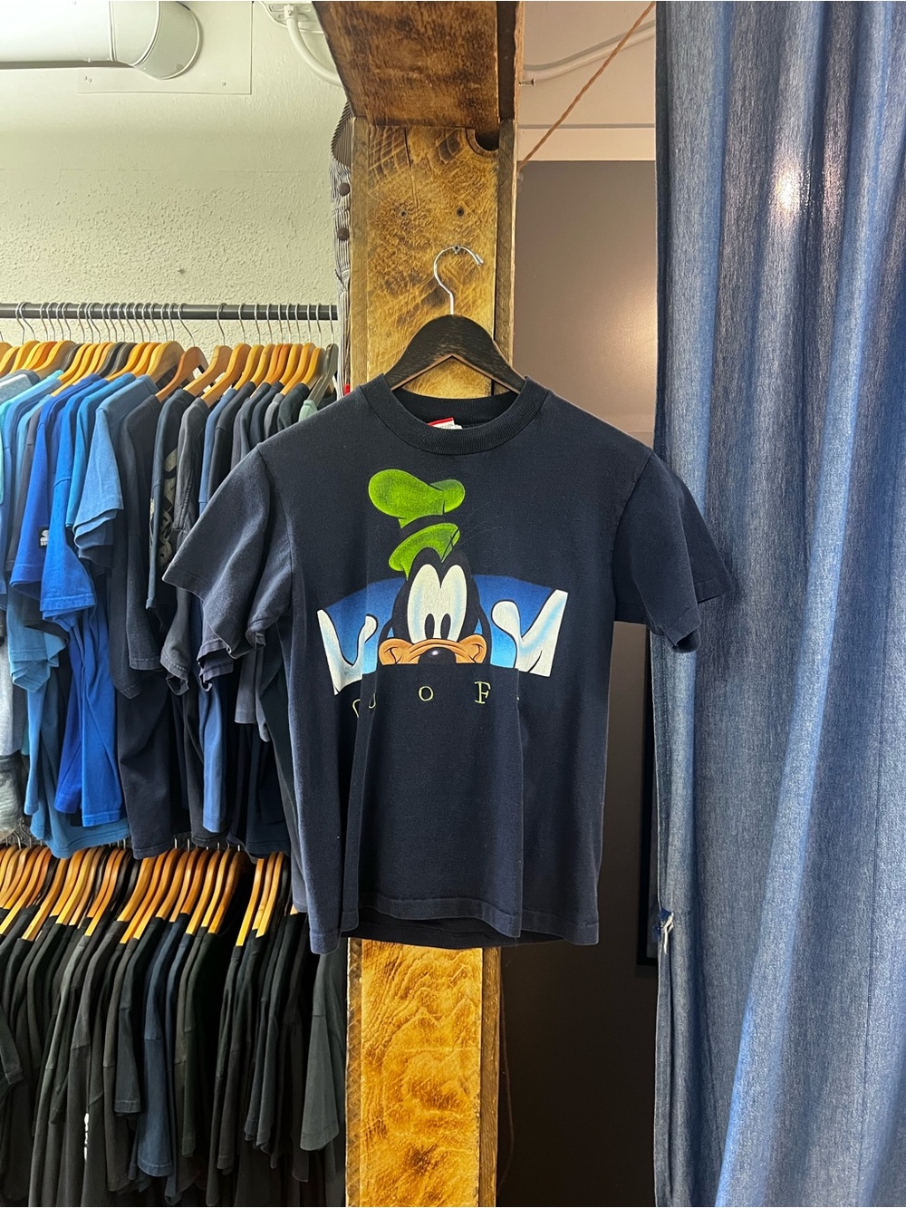 Vintage Goofy Navy Graphic T-shirt